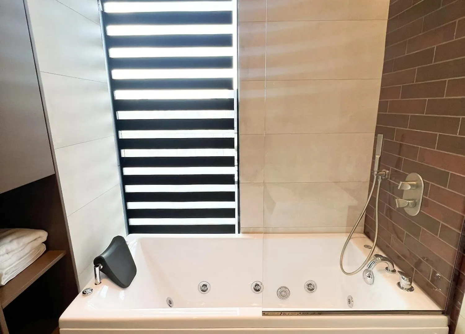 Joel Apartament Tirana Apartment